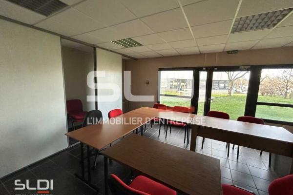 Bureaux A LOUER - LIMAS - 537 m²