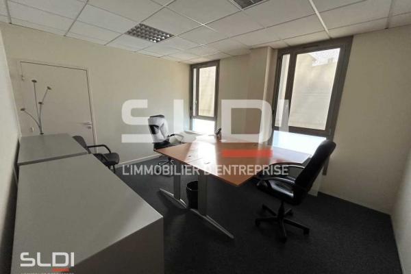 Bureaux A LOUER - LIMAS - 603 m²