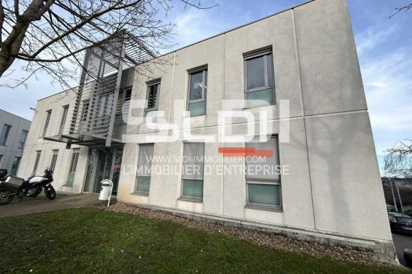 Bureaux A LOUER - LIMAS - 537 m²
