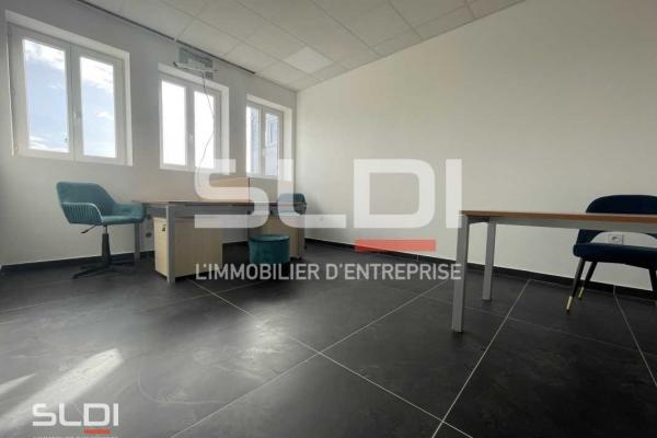 Bureaux A LOUER - SAINT PRIEST - 75 m²
