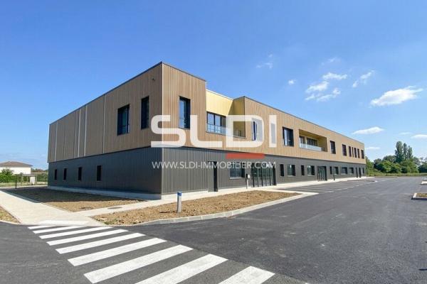Locaux d'activités A VENDRE OU A LOUER - LA BOISSE - 1 310 m²