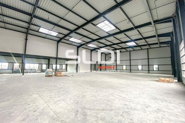 Locaux d'activités A LOUER - LA BOISSE - 7 369 m²