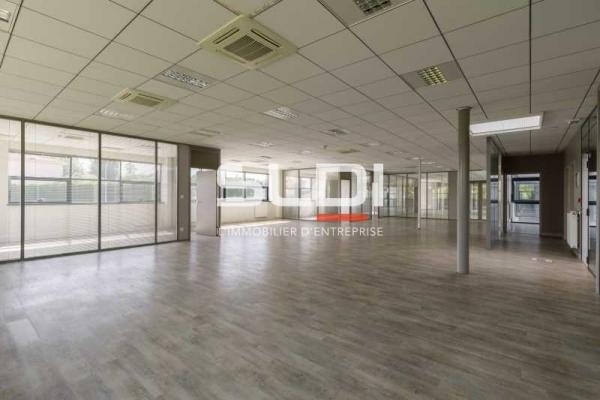 Locaux d'activités A LOUER - MIRIBEL - 9 623 m²