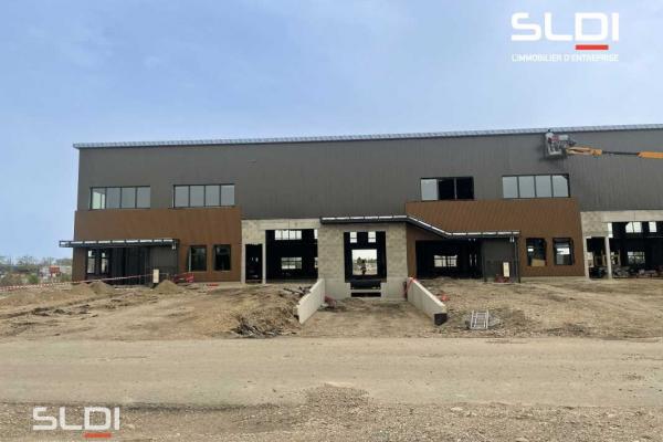 Activités A LOUER - SAINT PRIEST - 1 198 m²