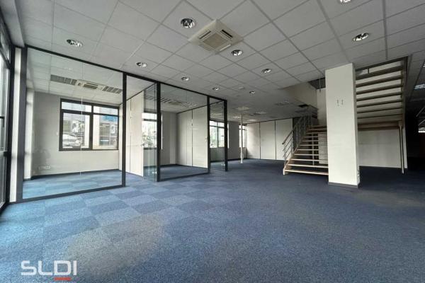 Commerces A LOUER - VILLEFRANCHE SUR SAONE - 235 m²