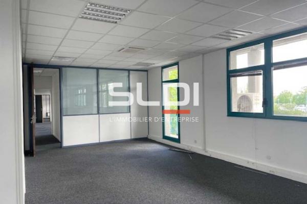 Bureaux A VENDRE - BRON - 152 m²