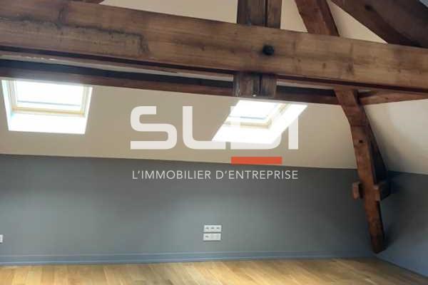 Bureaux A LOUER - FLEURIEU SUR SAONE - 200 m²