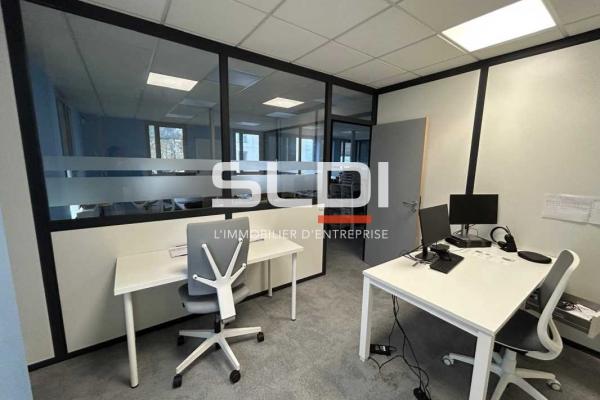 Bureaux A LOUER - LIMAS - 178 m²