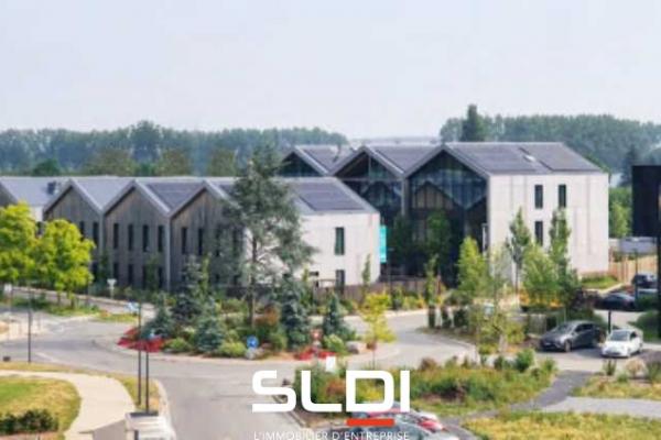 Commerces A LOUER - GENAS - 990 m²