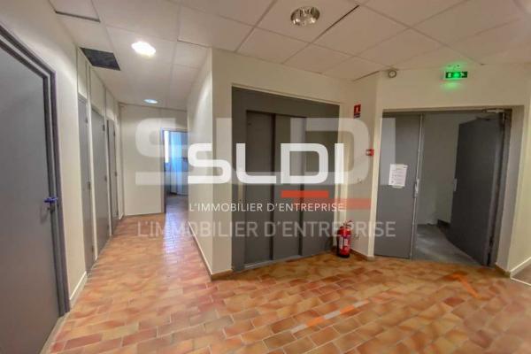 Bureaux A LOUER - BRON - 255 m²