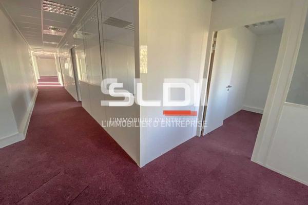 Bureaux A LOUER - BRON - 255 m²