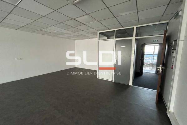 Bureaux A LOUER - LIMAS - 78 m²