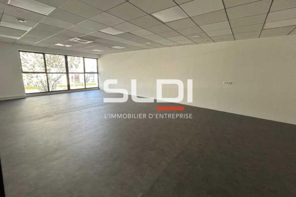 Bureaux A LOUER - LIMAS - 78 m²