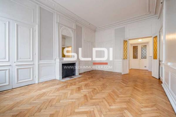 Bureaux A VENDRE - LYON - 150 m²