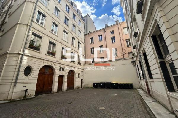 Bureaux A VENDRE - LYON - 150 m²