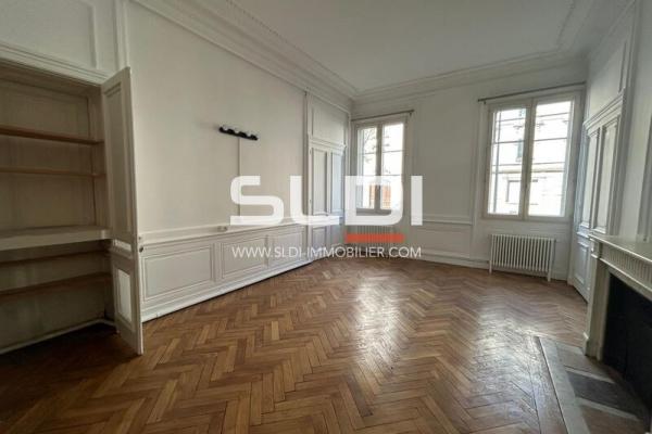 Bureaux A VENDRE - LYON - 150 m²