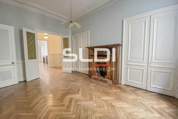 Bureaux A VENDRE - LYON - 150 m²