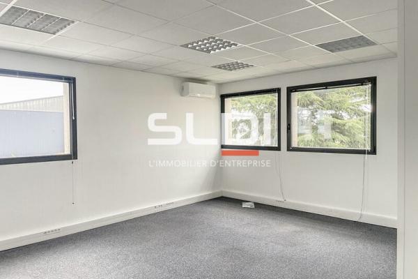Bureaux A LOUER - RILLIEUX LA PAPE - 111 m²