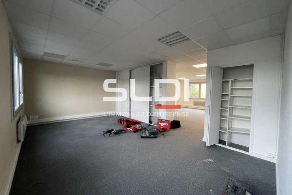 Bureaux A LOUER - GENAS - 193 m²