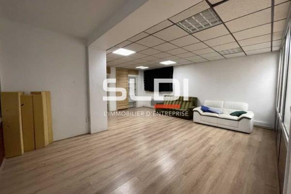 Bureaux A LOUER - GENAS - 193 m²