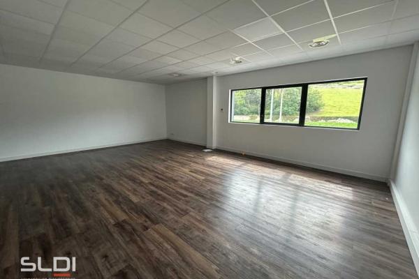 Bureaux A LOUER - MARCILLY D'AZERGUES - 181 m²