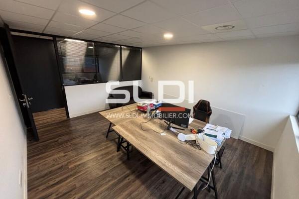 Bureaux A LOUER - MARCILLY D'AZERGUES - 181 m²