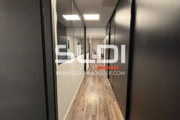 Bureaux A LOUER - MARCILLY D'AZERGUES - 181 m²