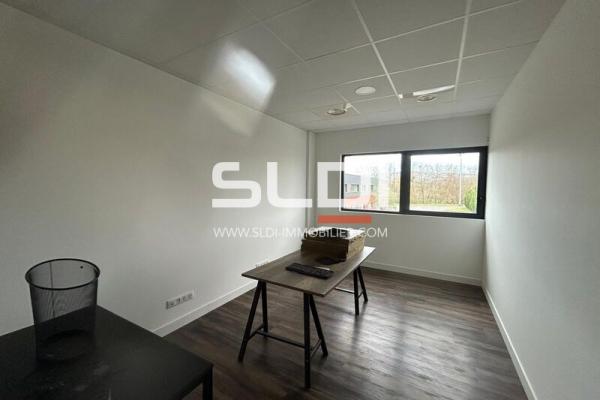 Bureaux A LOUER - MARCILLY D'AZERGUES - 181 m²