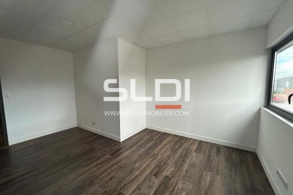 Bureaux A LOUER - MARCILLY D'AZERGUES - 181 m²