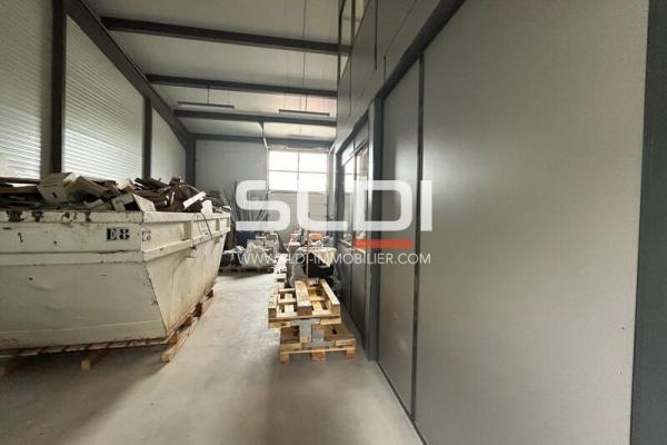 Locaux d'activités A LOUER - BEYNOST - 127 m²