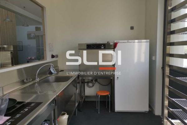 Locaux d'activités A VENDRE - BOURGOIN JALLIEU - 630 m²