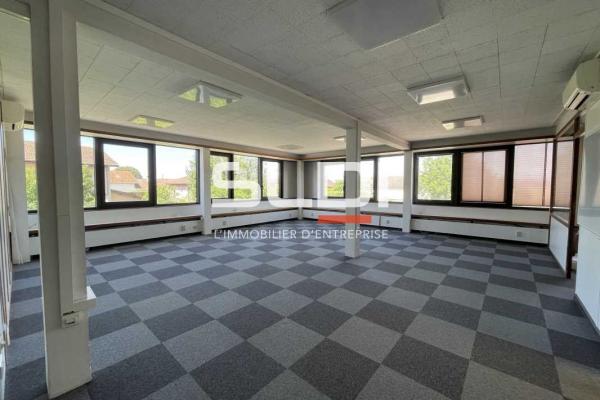 Bureaux A LOUER - DECINES CHARPIEU - 457 m²