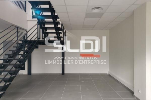 Locaux d'activités A VENDRE - BOURGOIN JALLIEU - 218 m²