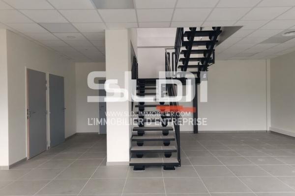 Locaux d'activités A VENDRE - BOURGOIN JALLIEU - 218 m²
