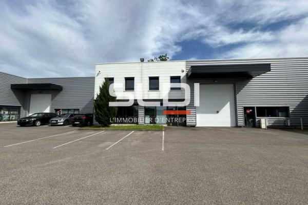 Locaux d'activités A LOUER - NEUVILLE SUR SAONE - 507 m²