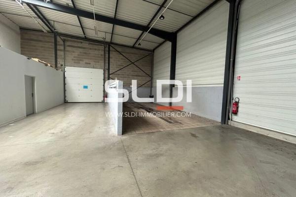 Locaux d'activités A LOUER - NEUVILLE SUR SAONE - 507 m²
