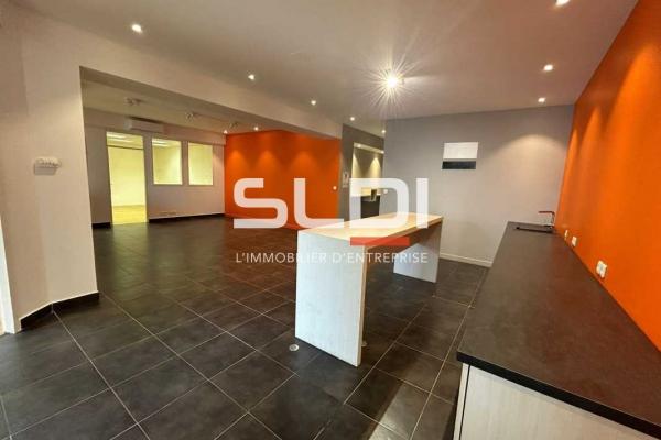 Bureaux A LOUER - NEUVILLE SUR SAONE - 681 m²