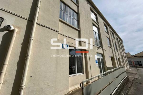 Bureaux A LOUER - NEUVILLE SUR SAONE - 681 m²