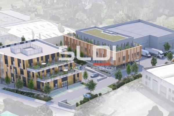 Bureaux A VENDRE - LA TOUR DE SALVAGNY - 859 m²