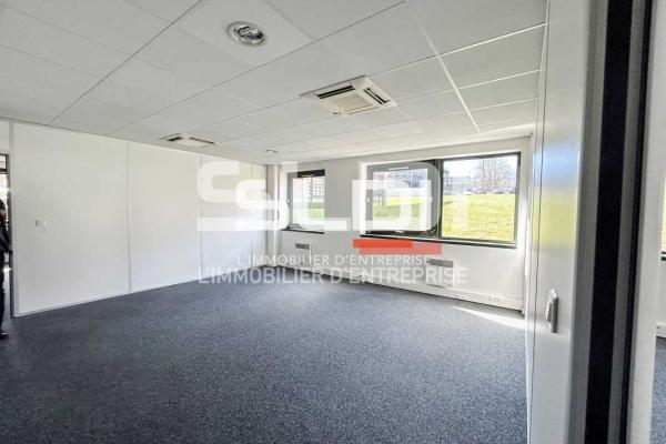 Bureaux A LOUER - LIMONEST - 90 m²