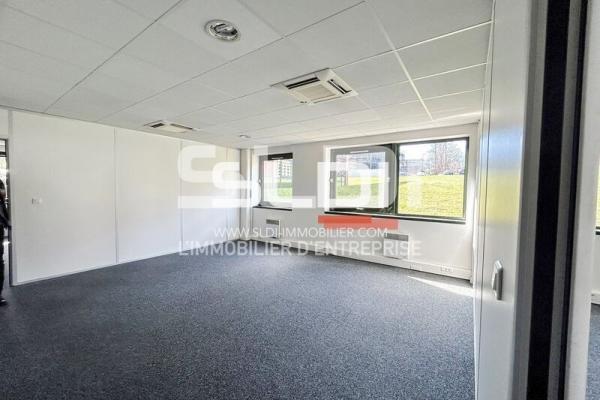 Bureaux A LOUER - LIMONEST - 90 m²