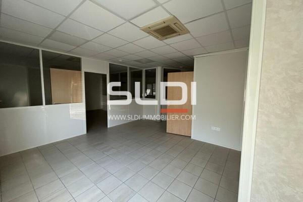 Bureaux A LOUER - LIMAS - 79 m²
