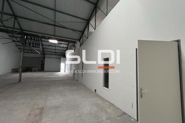 Locaux d'activités A LOUER - REYRIEUX - 3 001 m²
