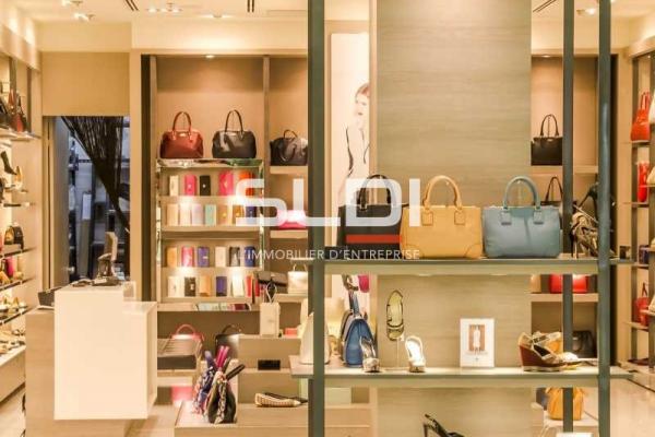 Commerces A LOUER - LYON - 178 m²