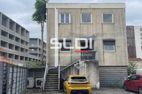 Bureaux A LOUER - VILLEURBANNE - 350 m²