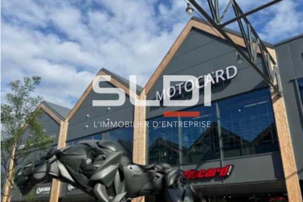 Commerces A VENDRE OU A LOUER - VENISSIEUX - 1 046 m²