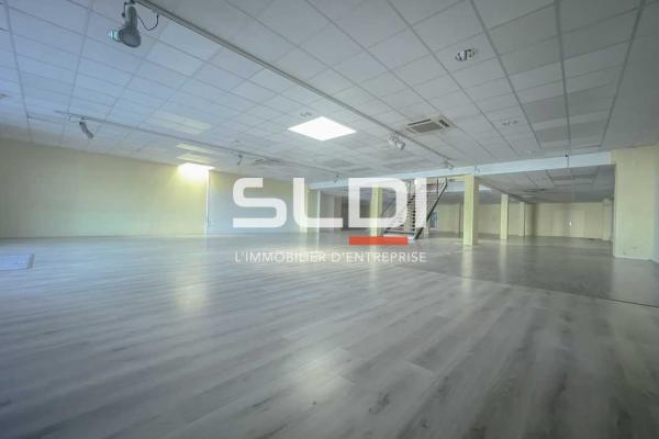 Commerces A LOUER - VALENCE - 880 m²