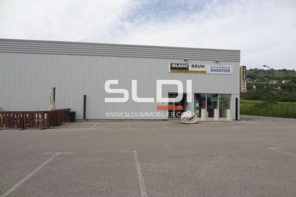 Commerces A VENDRE - LA COTE SAINT ANDRE - 668 m²