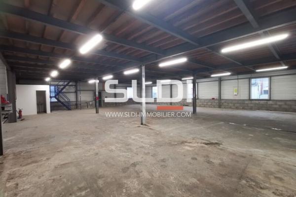 Locaux d'activités A LOUER - TOUSSIEU - 750 m²