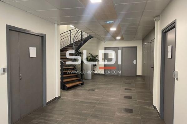 Bureaux A LOUER - SAINT PRIEST - 318 m²